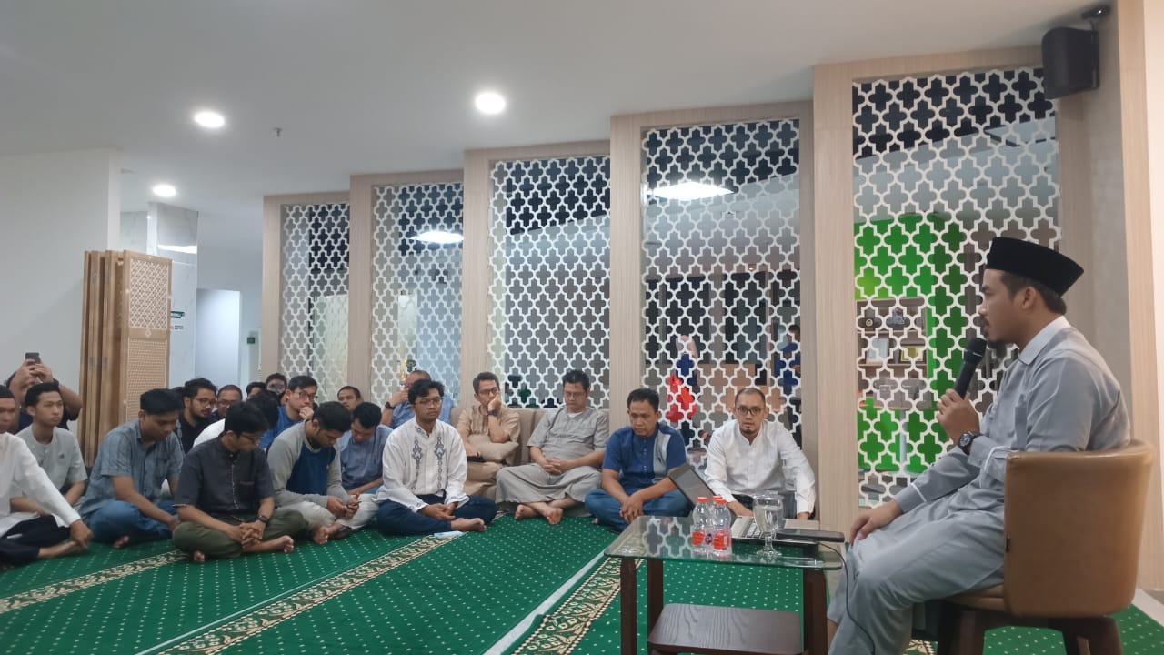 Askrindo Syariah Gelar Qiyamul Lail dan Tausiyah Subuh Bersama