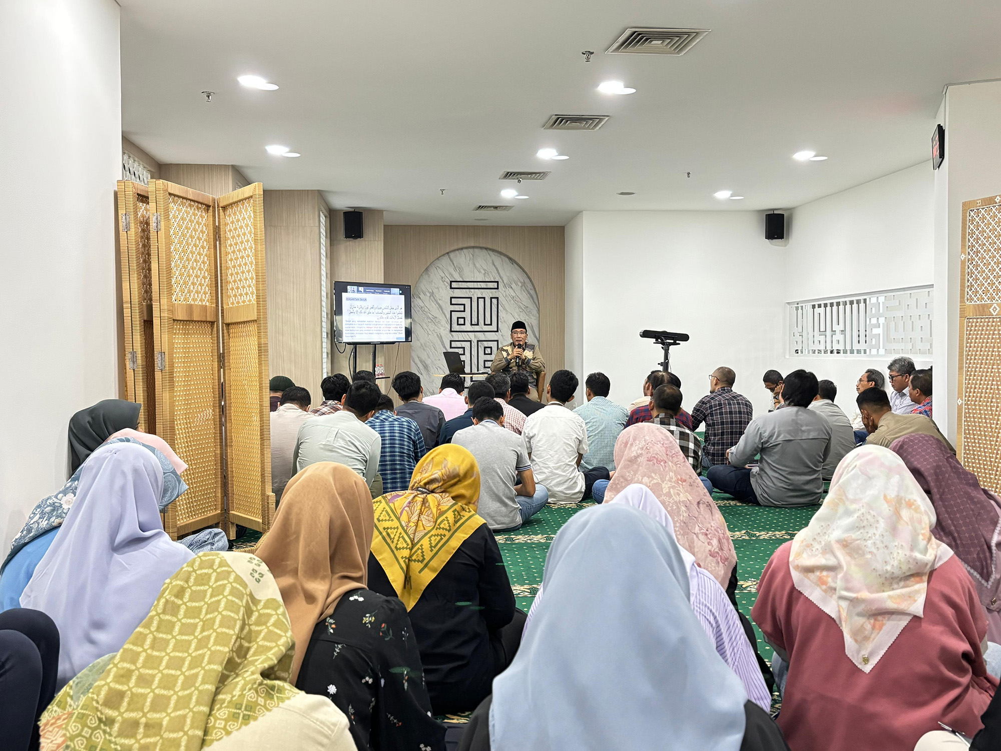 Askrindo Syariah Gelar Doa Bersama dan Tausiyah Awal Tahun 2025