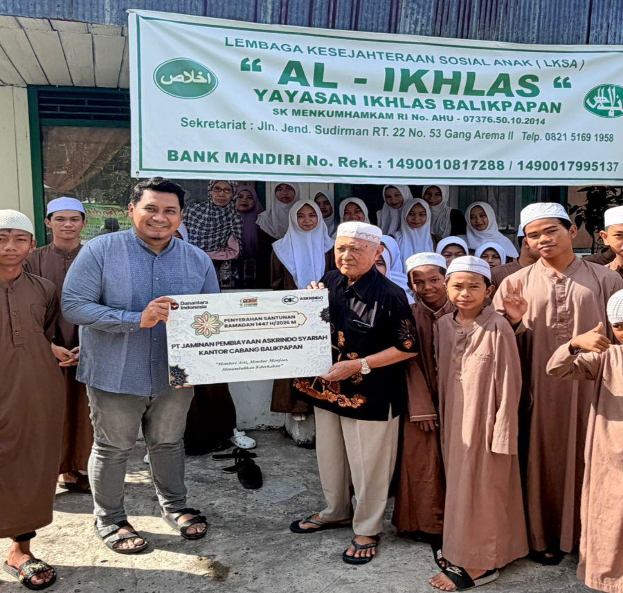 Askrindo Syariah Balikpapan Salurkan Santunan Ramadan