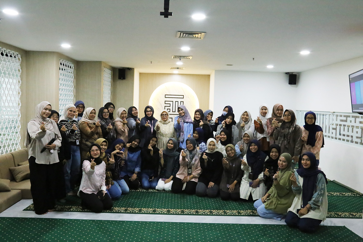 Askrindo Syariah Gelar Tausiyah Keputrian Bertema Peran Muslimah untuk Indonesia Emas