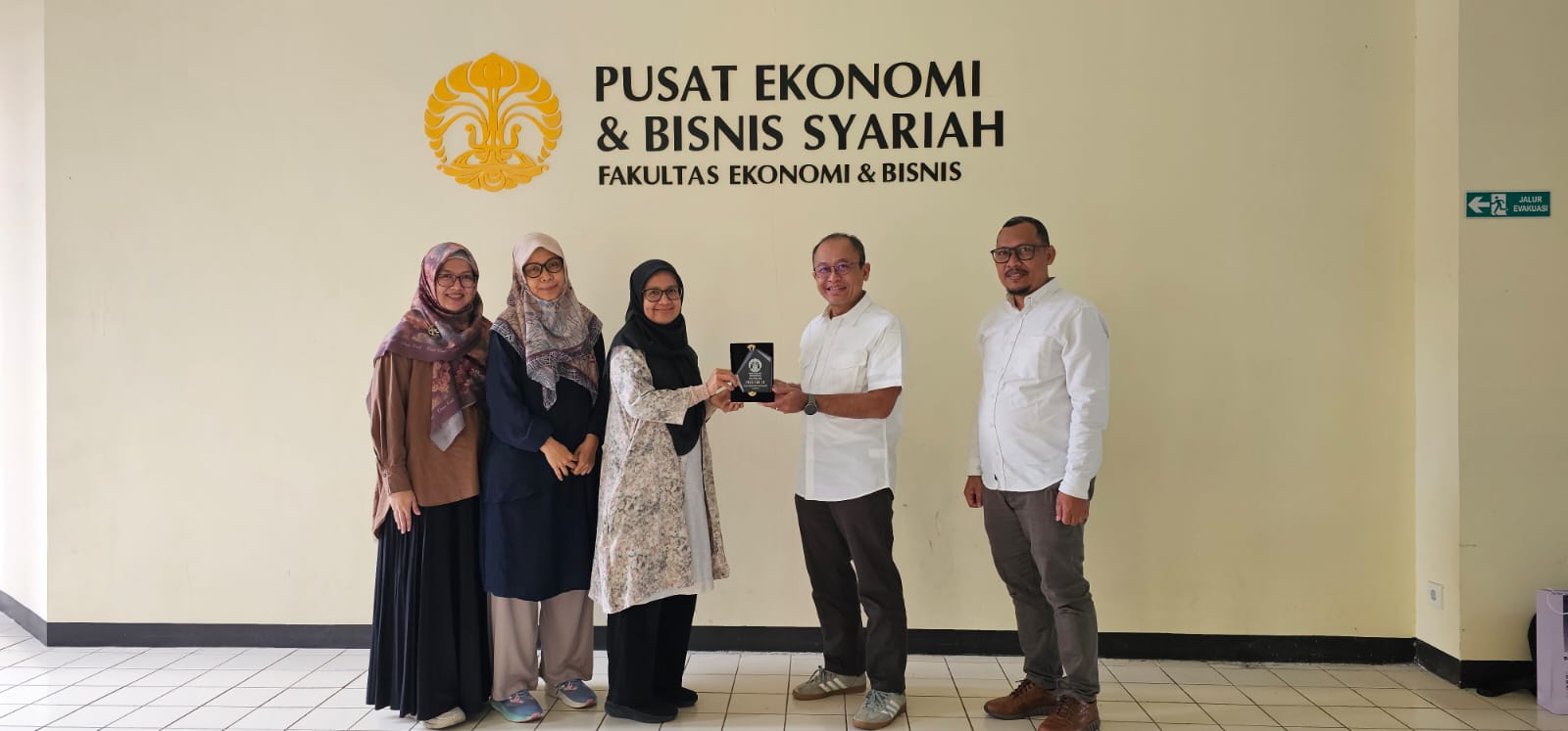 Askrindo Syariah Jajaki Kolaborasi Literasi Penjaminan Syariah dengan PEBS UI